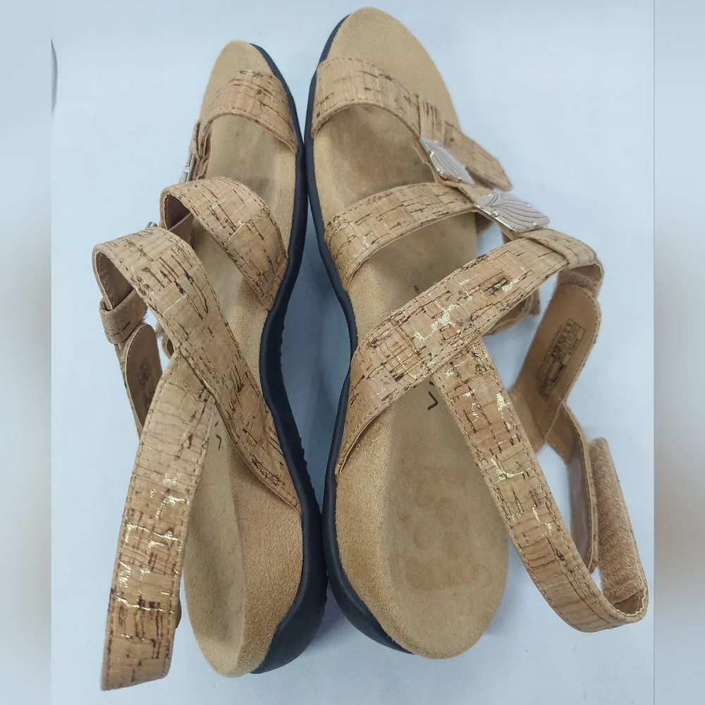 Vionic Amber Sandals Strappy Beige Cork Open Toe Casual Shoes Women's Size 8